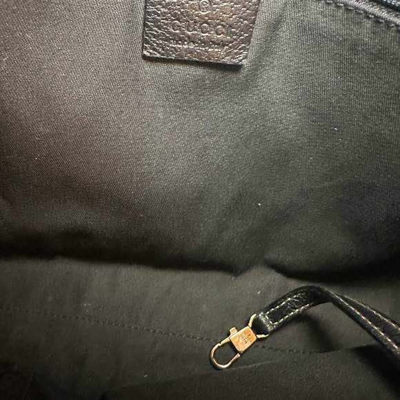 Authentic Gucci Monogram tote/Shoulder Bag - Picture 9 of 13